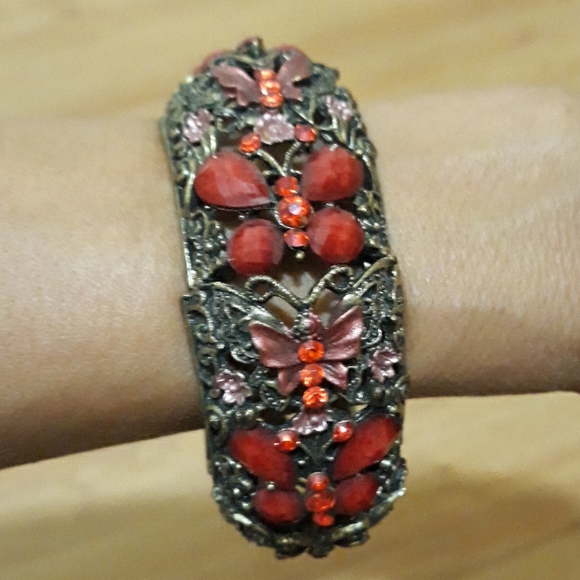Bracelet - Picture 3 of 3